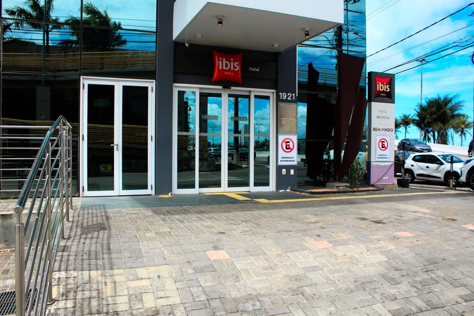 Ibis Natal Hotel Exterior photo