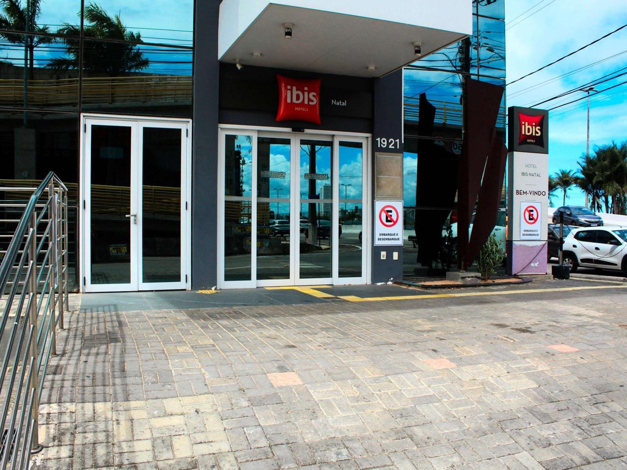 Ibis Natal Hotel Exterior photo